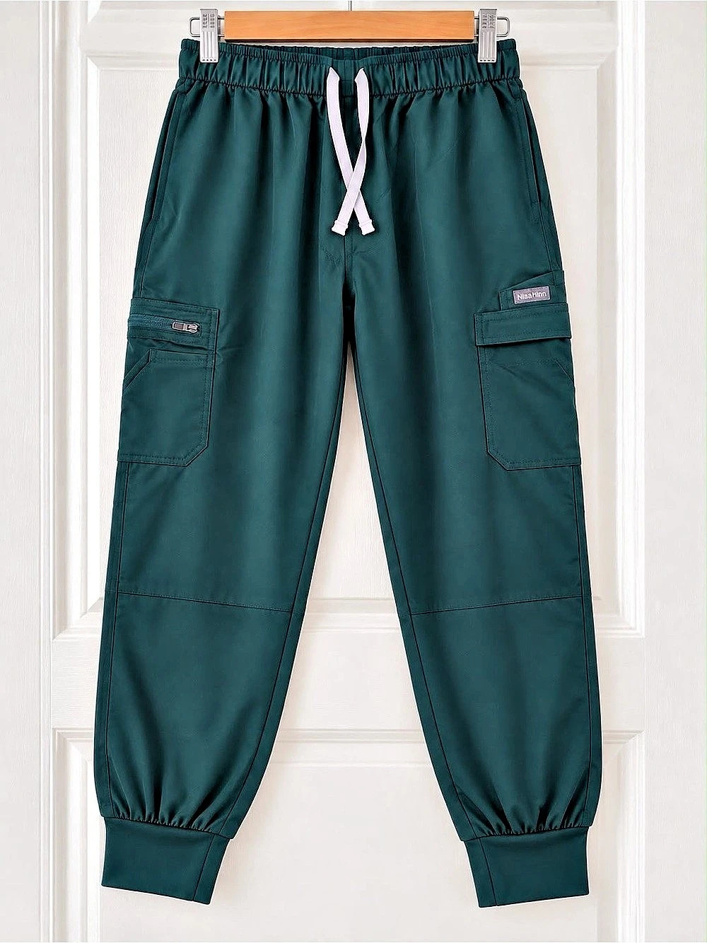 Women's Scrub Set in Green Like New - Picture 3 of 7